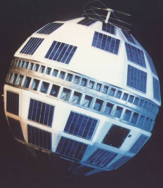 Imagen del primer satélite de comunicaciones Telstar.